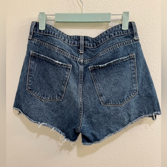KanCan Distressed Shorts Size 28 - Picture 2 of 4